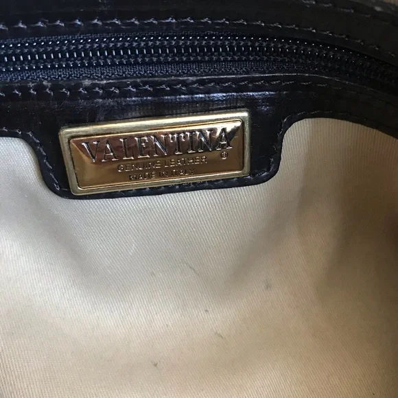 🟨Woman’s Large Valentina Black and Tan Leather Tote - Picture 10 of 16